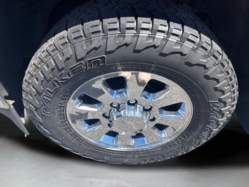 Used 2017 Chevrolet Silverado 3500 LT AWD/4WD image 9