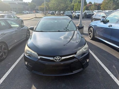 Used 2017 Toyota Camry SE FWD image 4