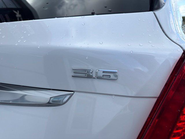 Certified 2018 Cadillac XT5 Luxury w/ Driver Awareness Package AWD/4WD image 11