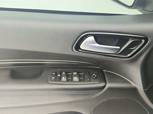 Used 2023 Dodge Durango SXT Launch Edition image 21