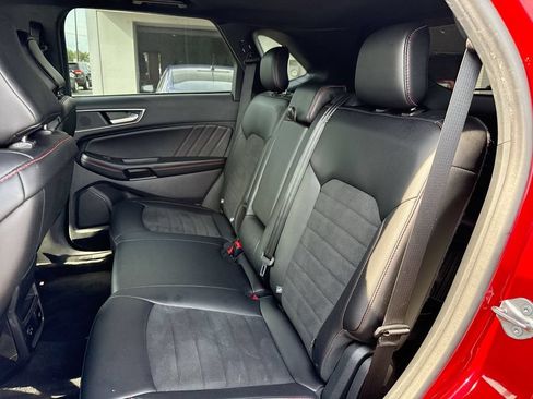 Used 2022 Ford Edge ST-Line w/ Class II Trailer Tow Package AWD/4WD image 19