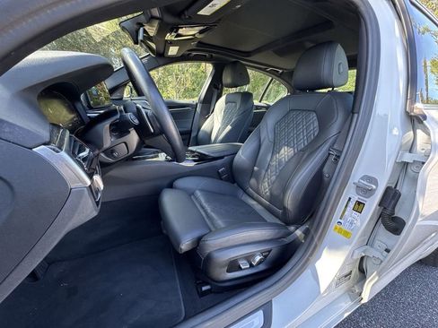 Used 2023 BMW 530i w/ Premium Package image 15