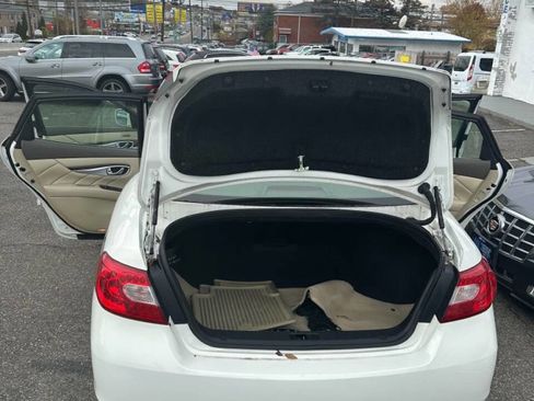 Used 2012 INFINITI M37 x AWD 4dr Sedan w/ Premium Pkg image 3