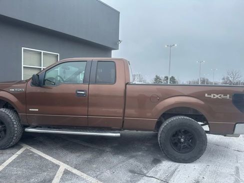 Used 2011 Ford F150 XLT w/ XLT Chrome Pkg image 4