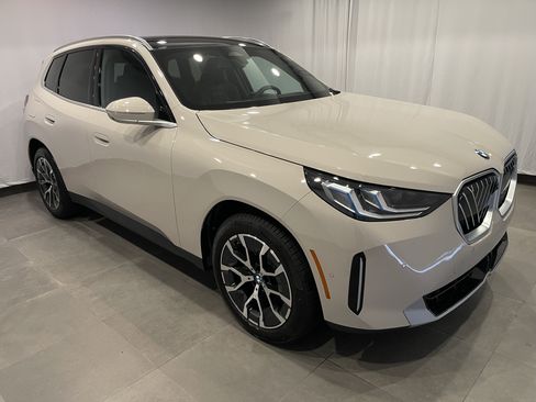 New 2026 BMW X3 xDrive30i w/ Premium Package AWD/4WD image 3