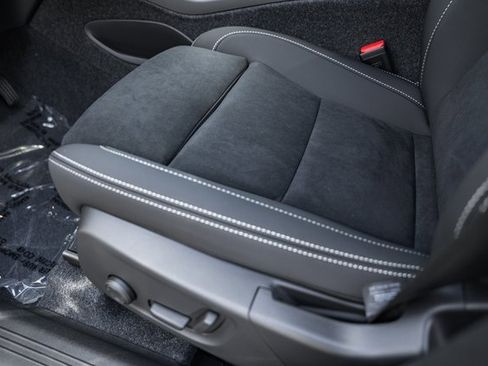 New 2026 Volvo XC40 B5 Ultra w/ Protection Package Premier image 35