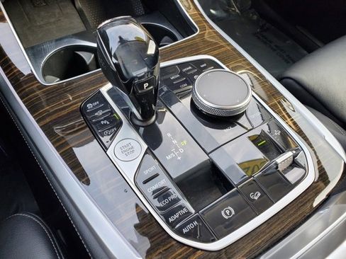 Used 2020 BMW X7 xDrive40i w/ Premium Package image 23