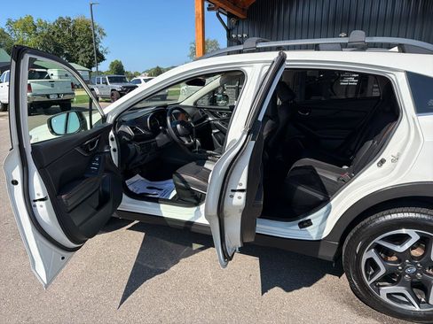 Used 2019 Subaru Crosstrek 2.0i Limited w/ Moonroof Package AWD/4WD image 7