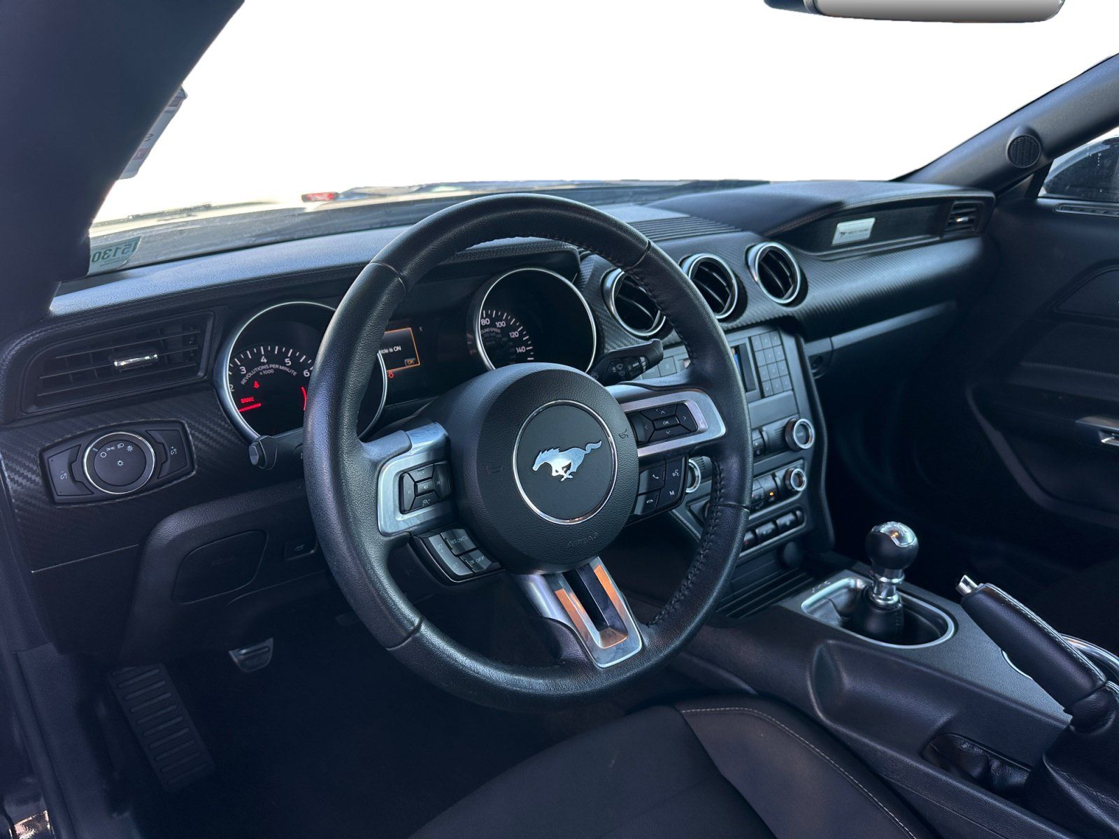 Used 2022 Ford Mustang Coupe RWD image 10