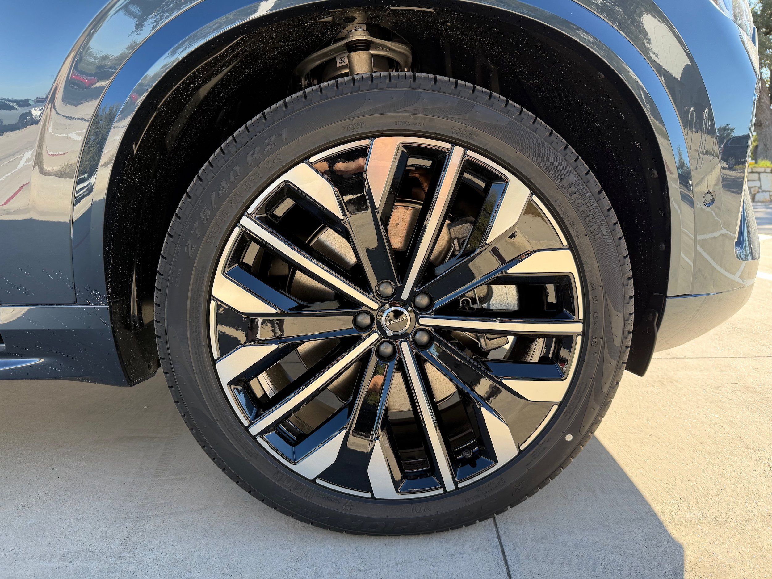 New 2026 Volvo XC90 T8 Plus w/ Protection Package Premier AWD/4WD image 7
