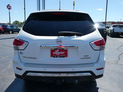 Used 2016 Nissan Pathfinder Platinum AWD/4WD image 6