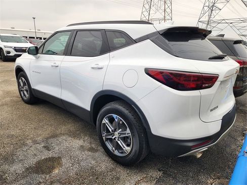 Used 2024 Chevrolet Blazer LT w/ Convenience Package image 4