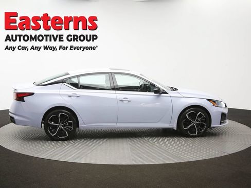Used 2023 Nissan Altima 2.5 SR w/ SR Premium Package AWD/4WD image 45