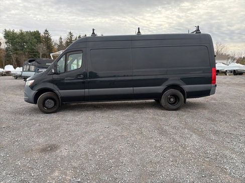 Used 2020 Mercedes-Benz Sprinter 3500 image 5