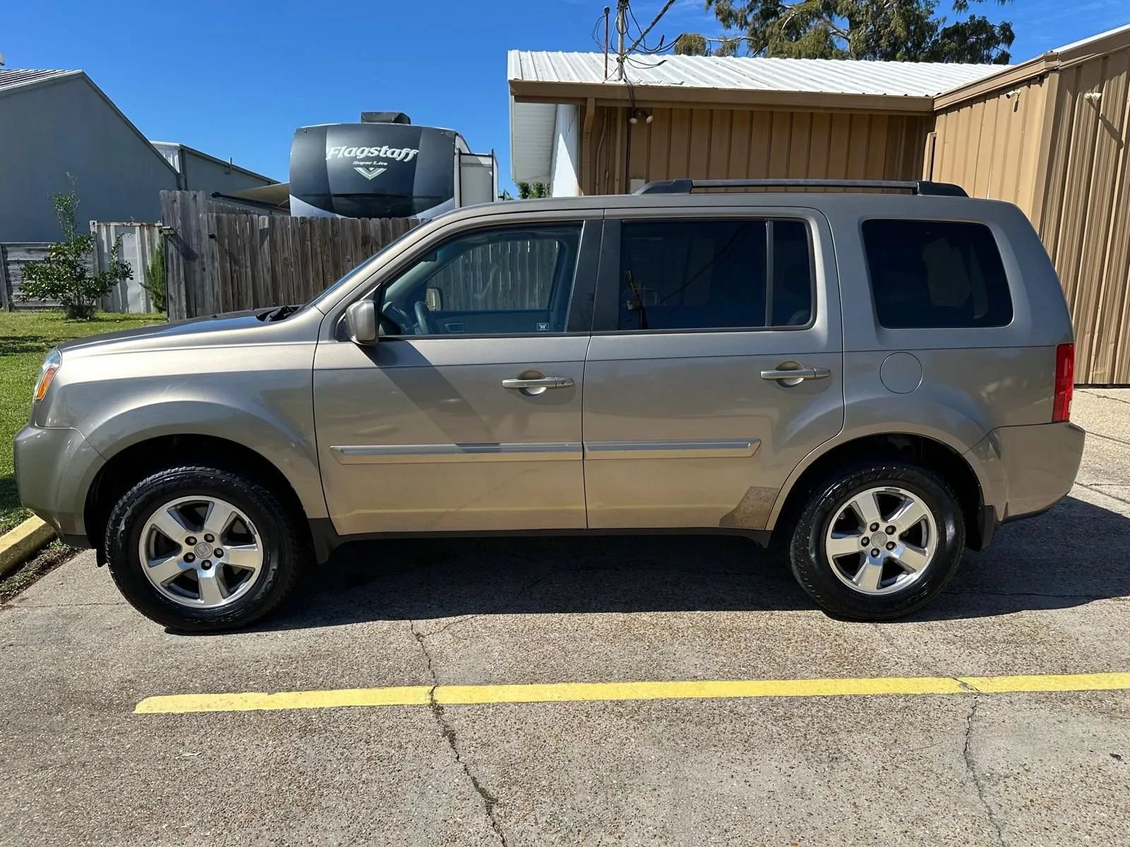 Used 2011 Honda Pilot EX-L image 4