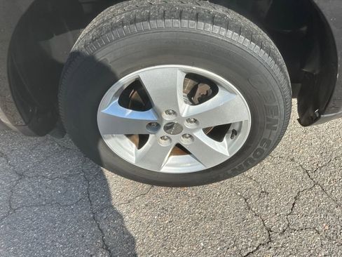 Used 2012 Dodge Journey SXT w/ Popular Equipment Group image 12