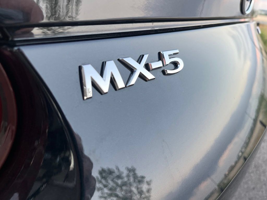 Used 2026 MAZDA MX-5 Miata RF Grand Touring RWD image 8