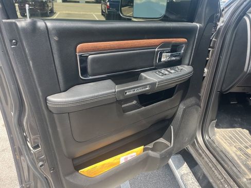 Used 2018 RAM 3500 Laramie w/ Snow Chief Group image 9