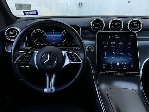 Used 2024 Mercedes-Benz GLC 300 4MATIC image 14