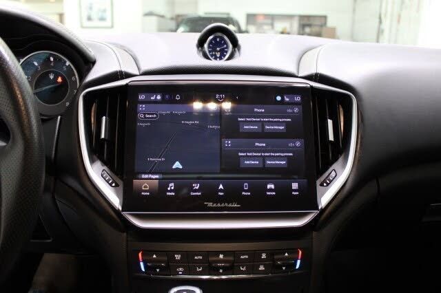 Used 2021 Maserati Ghibli S Q4 AWD/4WD image 21