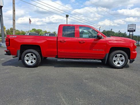 Used 2017 Chevrolet Silverado 1500 LT w/ All Star Edition AWD/4WD image 7