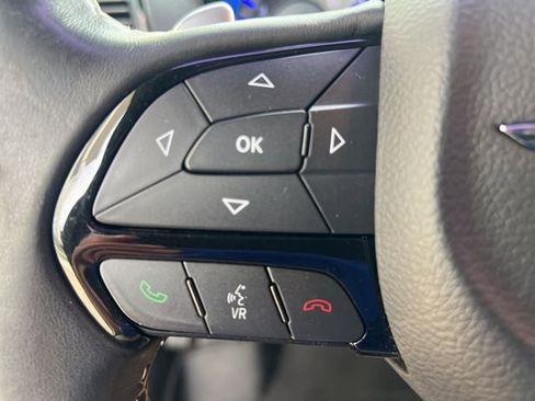 Used 2016 Chrysler 300 S image 28