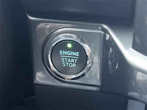 Used 2022 Ford F150 XLT w/ Equipment Group 302A High image 11