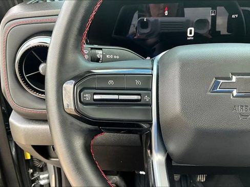 Used 2023 Chevrolet Colorado Z71 w/ Z71 Convenience Package 2 AWD/4WD image 12