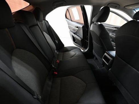 Used 2019 Toyota Camry LE w/ Convenience Package image 24