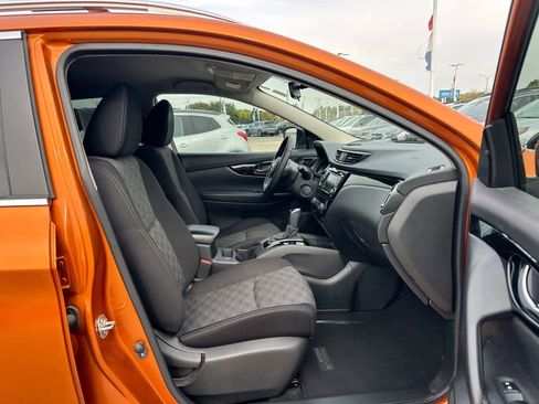 Used 2020 Nissan Rogue Sport SV w/ All-Weather Package image 26