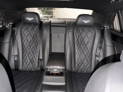 Used 2015 Bentley Flying Spur V8 image 30