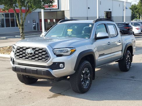 Certified 2023 Toyota Tacoma TRD Off-Road AWD/4WD image 2