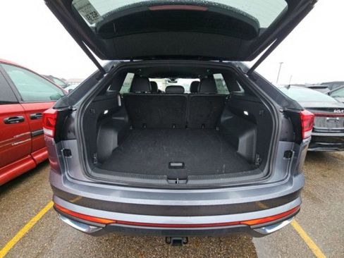 Used 2025 Volkswagen Atlas Cross Sport SE image 17