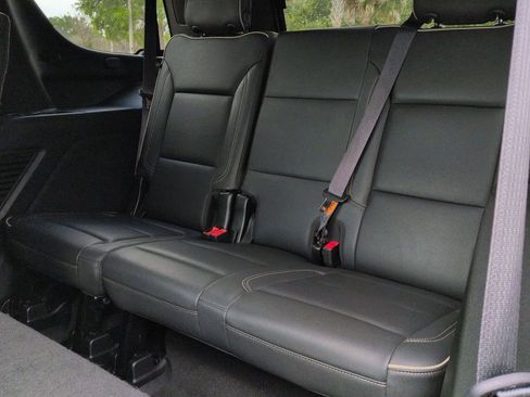 Used 2024 GMC Yukon SLT image 22