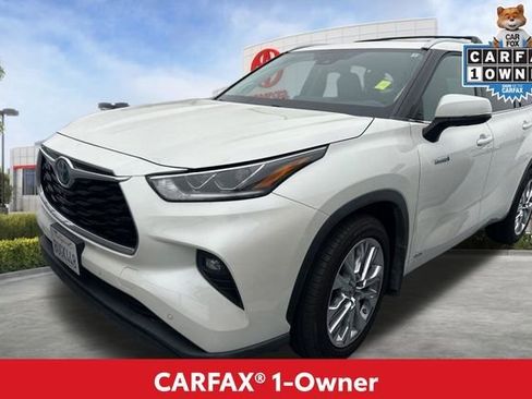 Used 2021 Toyota Highlander Limited image 2