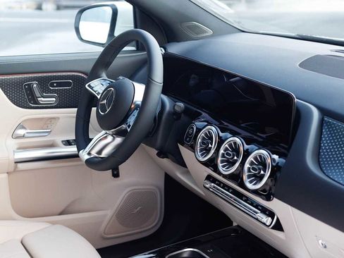 New 2026 Mercedes-Benz GLA 250 4MATIC image 13