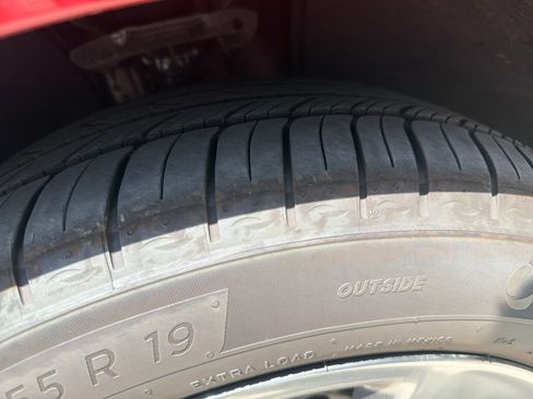 Certified 2026 Genesis GV70 2.5T Advanced AWD/4WD image 18