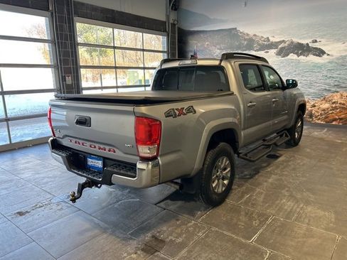Used 2019 Toyota Tacoma SR5 image 31