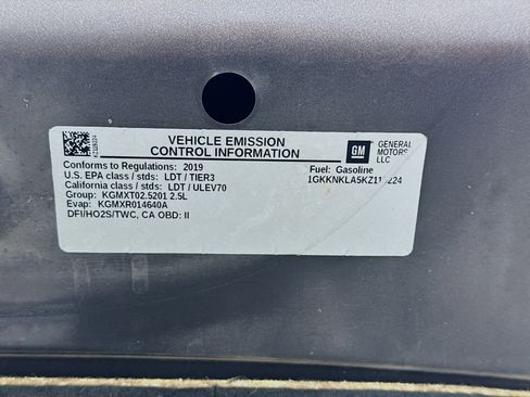 Used 2019 GMC Acadia SLE w/ LPO, Floor Liner Package FWD image 21