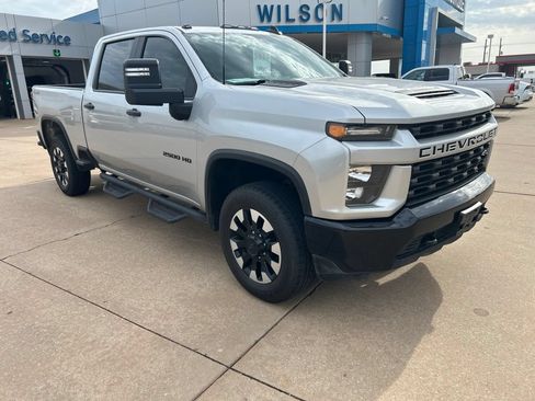 Used 2020 Chevrolet Silverado 2500 Custom w/ Custom Convenience Package AWD/4WD image 8