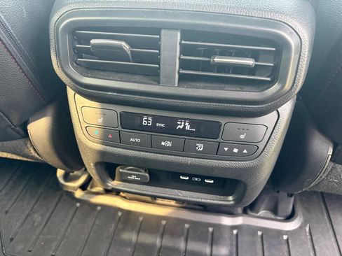 Used 2025 Honda Ridgeline Black Edition image 24