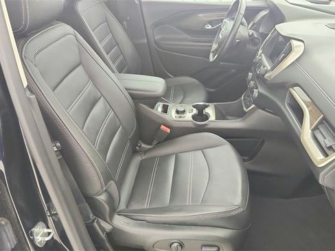 Certified 2023 GMC Terrain Denali w/ Black Diamond Edition image 34