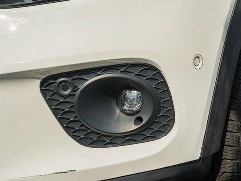 Certified 2022 Mercedes-Benz GLB 250 4MATIC image 13