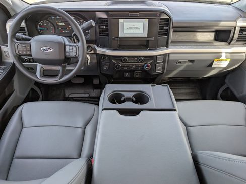New 2025 Ford F350 XL w/ XL Chrome Package image 8
