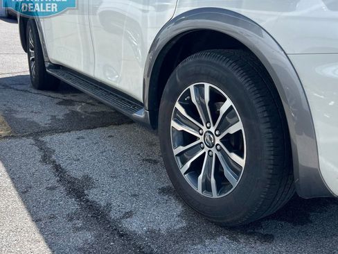 Used 2020 Nissan Armada SL w/ Premium Package image 5