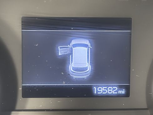 Used 2020 Kia Sportage LX image 5