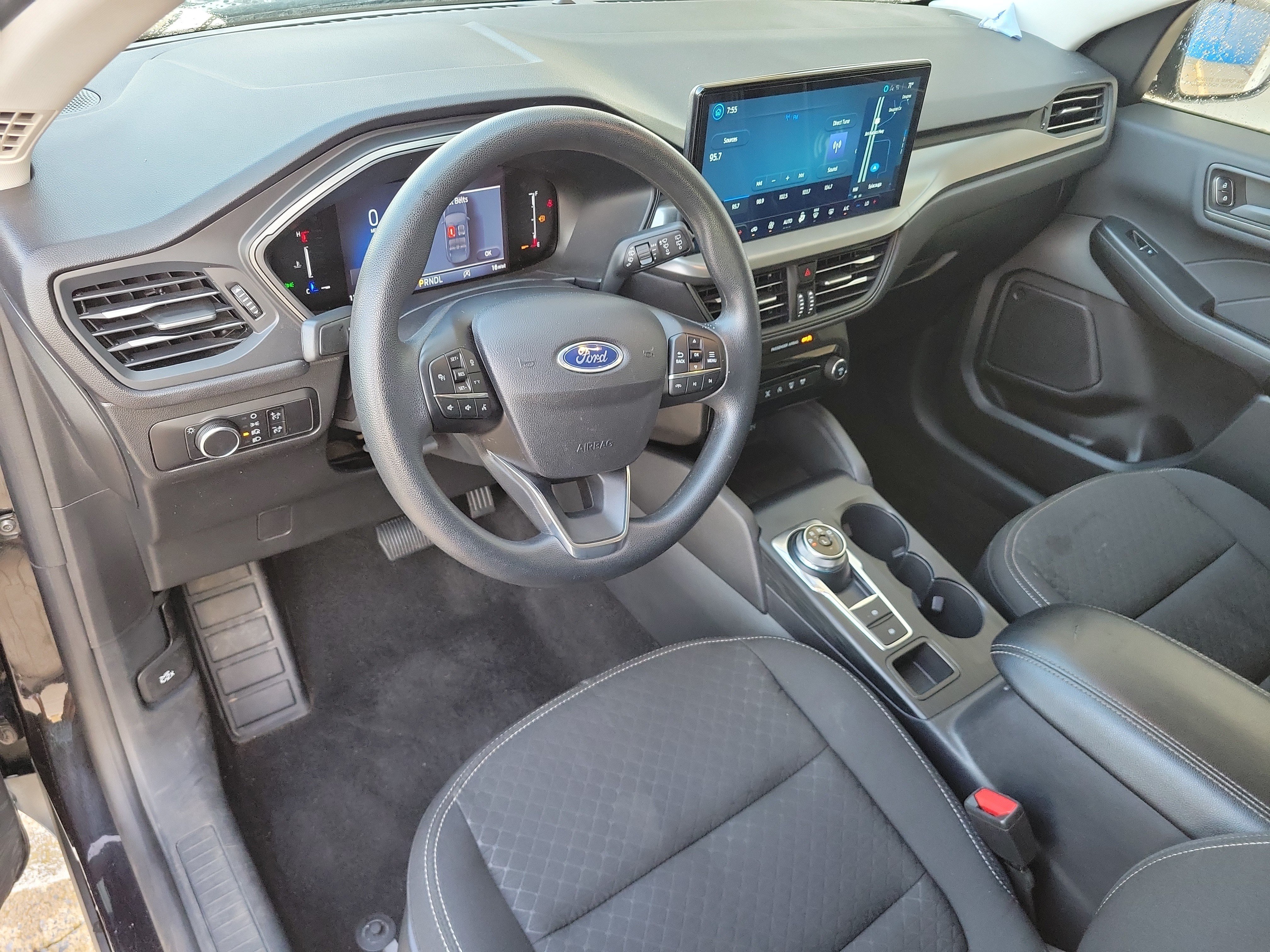 Used 2025 Ford Escape Active w/ Tech Pack #1 FWD image 8