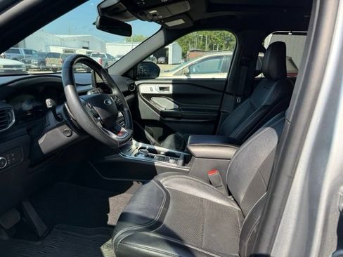 Used 2020 Ford Explorer ST w/ Premium Technology Package AWD/4WD image 7