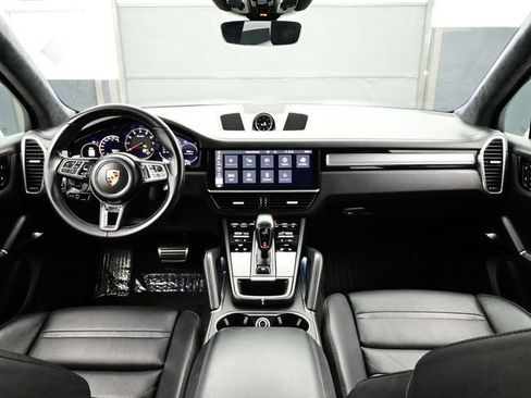 Certified 2021 Porsche Cayenne Turbo AWD/4WD image 20