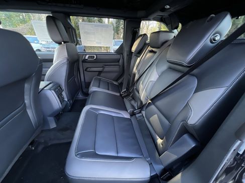 New 2025 Ford Bronco Outer Banks image 24